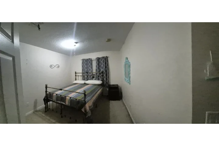 $650 : SE RENTA CUARTO image 1