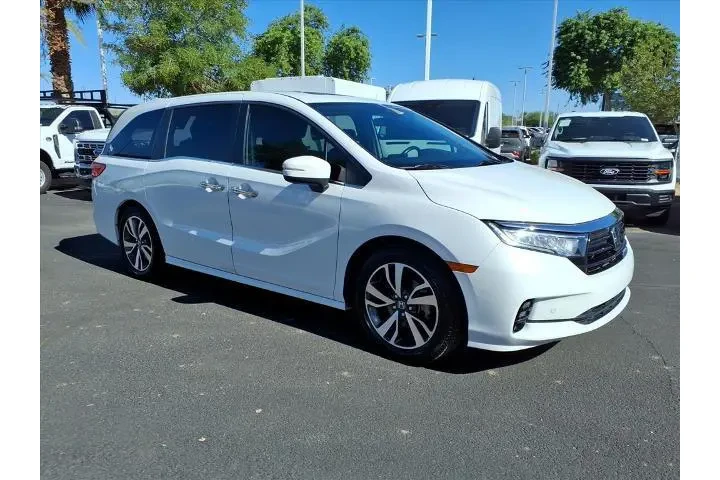 $32745 : Honda Odyssey 2022 Touring 4 image 1