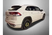 $23998 : Volkswagen Atlas Cross Sport thumbnail