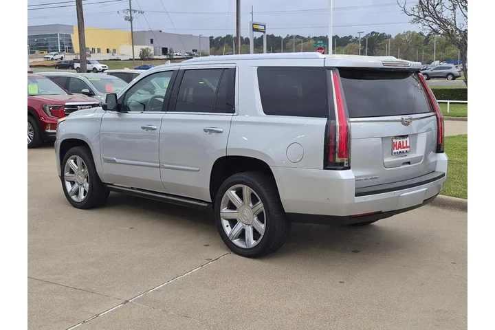 $30859 : Cadillac Escalade 2020 4x4 P image 4