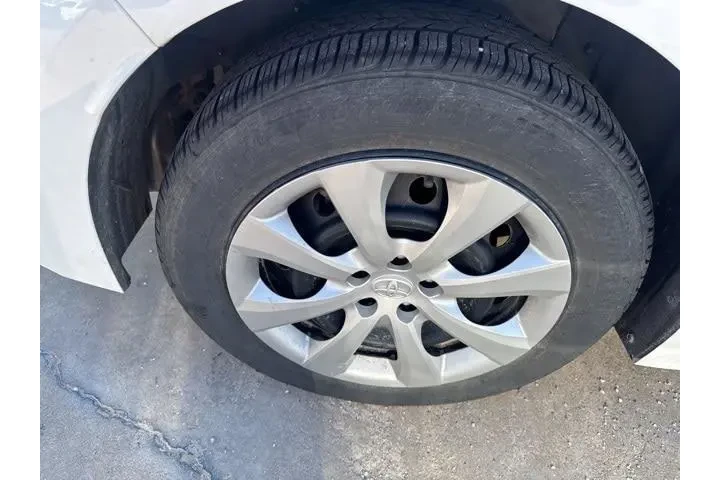 $18700 : Toyota Corolla 2024 LE 4dr S image 8