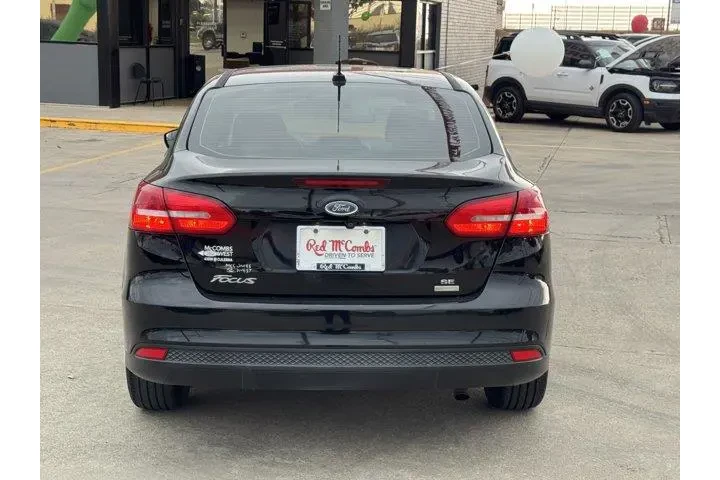 $7777 : Ford Focus 2018 SE 4dr Sedan image 6