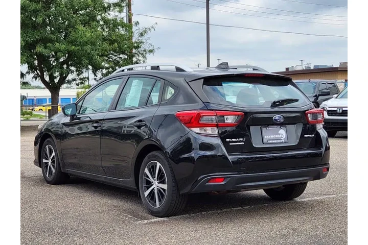 $16492 : 2021 Impreza Premium image 8
