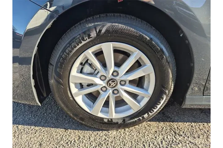 $25988 : Toyota Camry 2026 LE 4dr Sed image 7