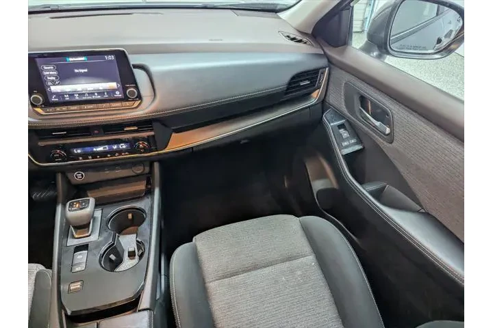 $21997 : Nissan Rogue 2023 SV 4dr Cro image 8