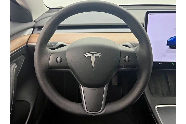 $30998 : Tesla Model 3 2022 AWD Long image 10