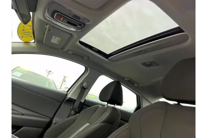 $25900 : Hyundai ELANTRA 2025 SEL Con image 9