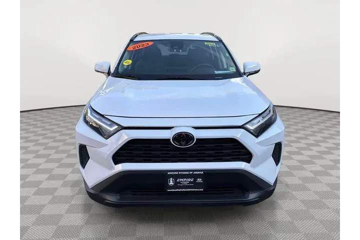 $23995 : Toyota RAV4 2023 XLE 4dr SUV image 8