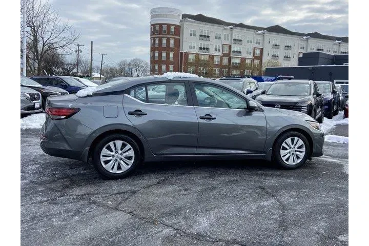 $18750 : Nissan Sentra 2025 S 4dr Sed image 3