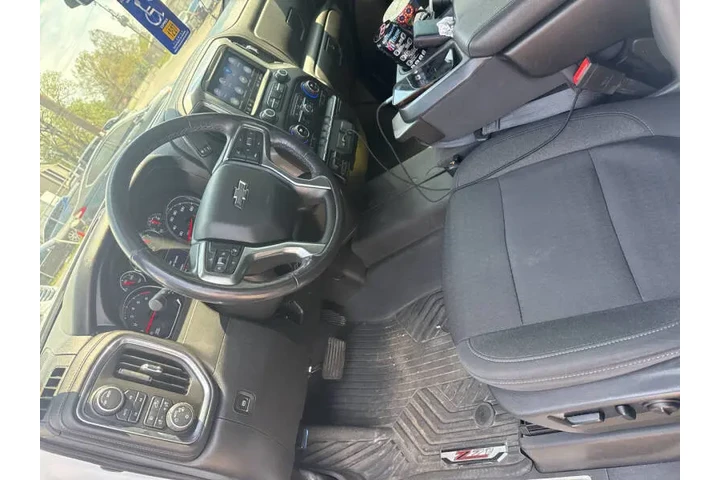 $29995 : 2021 Silverado 1500 RST image 5