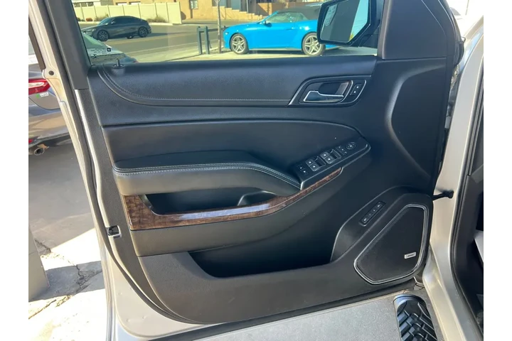 2018 Tahoe LT 4WD image 10