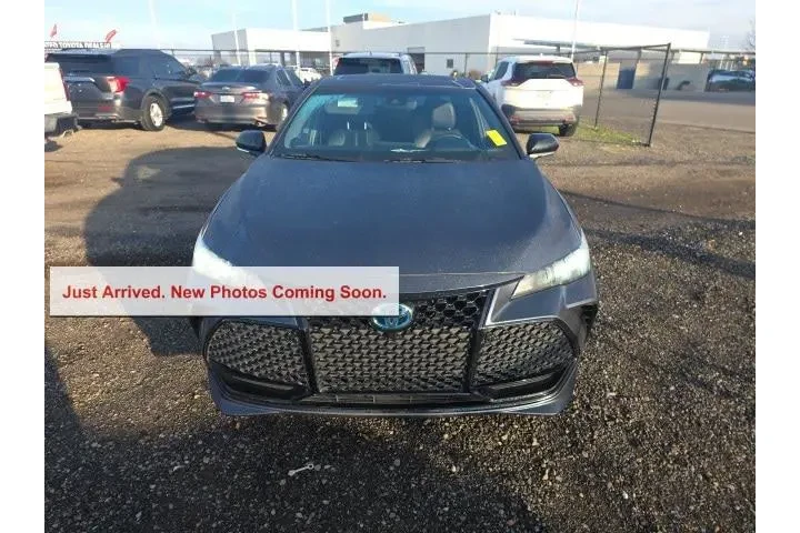 $27900 : Toyota Avalon Hybrid 2020 XS image 2