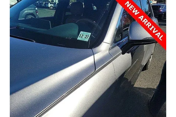 $33038 : Genesis GV70 2023 AWD 2.5T S image 2