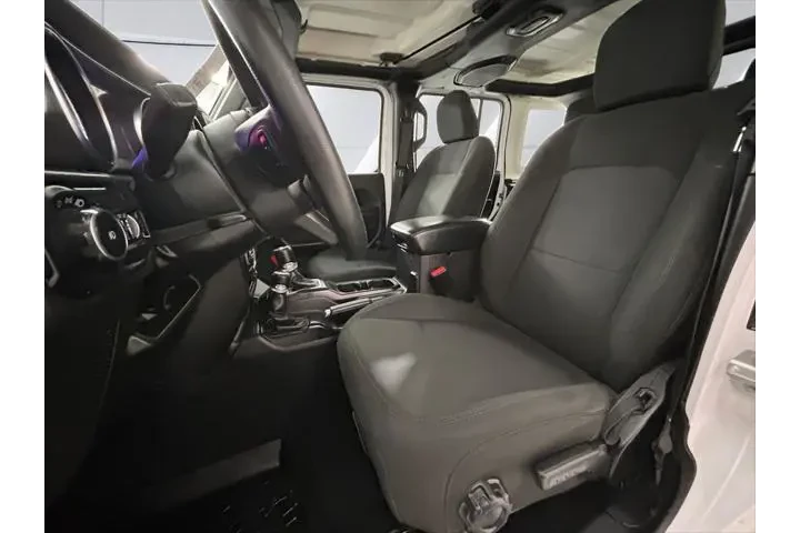 $28591 : Jeep Wrangler Unlimited 2022 image 8