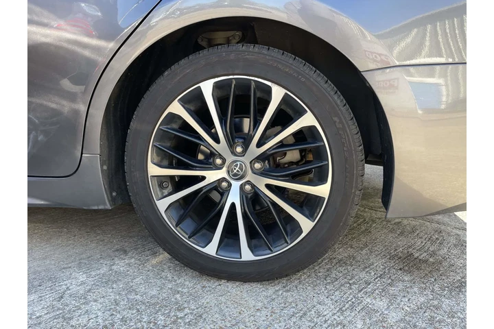 $13000 : Toyota Camry 2019 SE 4dr Sed image 3