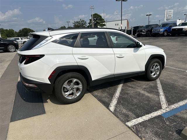 $26999 : 2023 Tucson SEL SUV I-4 cyl image 6