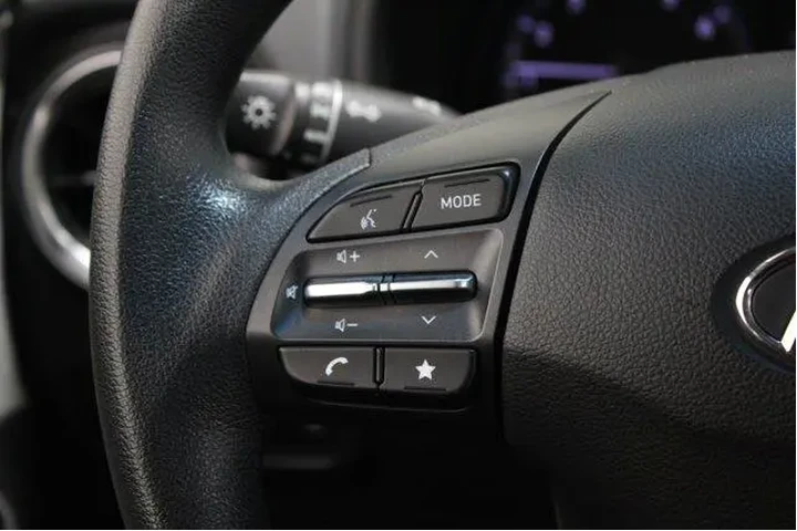 $21988 : Hyundai KONA 2023 SEL 4dr Cr image 9