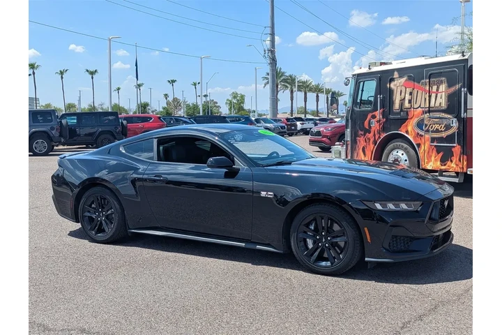 Ford Mustang 2024 GT 2dr Fas image 6