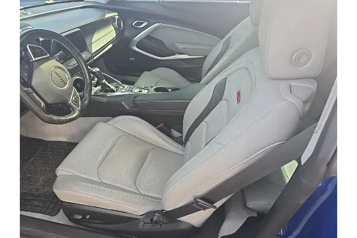 $33980 : Chevrolet Camaro 2016 SS 2dr image 7