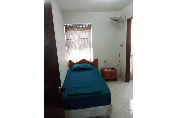 $130 : Habitación image 2