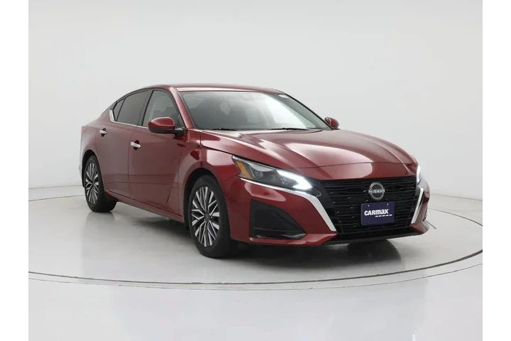 $21998 : Nissan Altima 2023 2.5 SV 4d image 1
