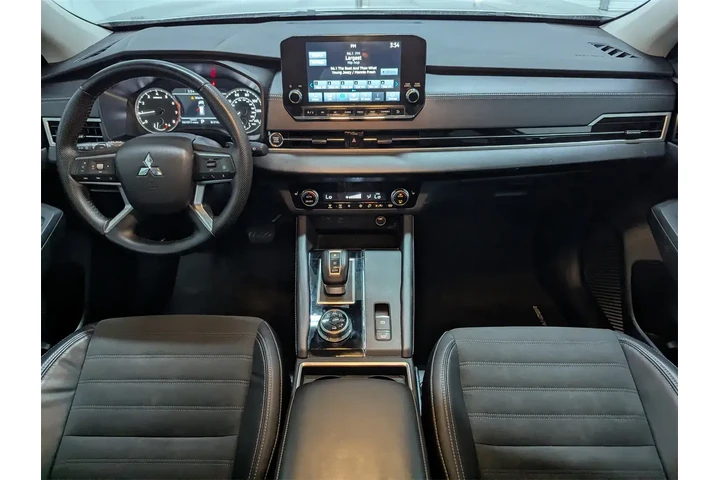 $25997 : Mitsubishi Outlander 2023 AW image 6