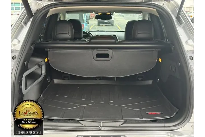 $17995 : Jeep Cherokee 2017 4x4 Overl image 6