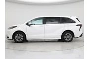 $37998 : Toyota Sienna 2024 LE 8-Pass thumbnail