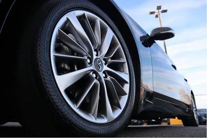 $31609 : INFINITI Q50 2023 AWD Luxe 4 image 9