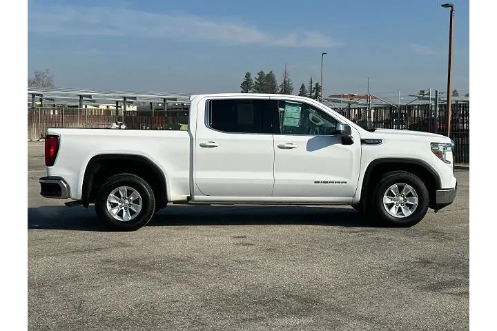 $32990 : GMC Sierra 1500 2021 4x2 SLE image 2