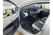 $23997 : Gold Certified2025 Corolla LE thumbnail