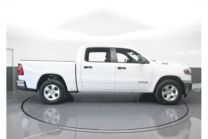 $37333 : Ram 1500 2025 4x4 Big Horn 4 image 7