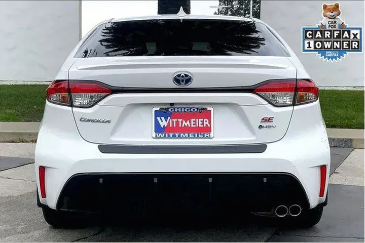 $26985 : Toyota Corolla Hybrid 2025 S image 4