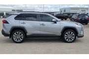 $18000 : Toyota RAV4 2019 XLE Premium thumbnail