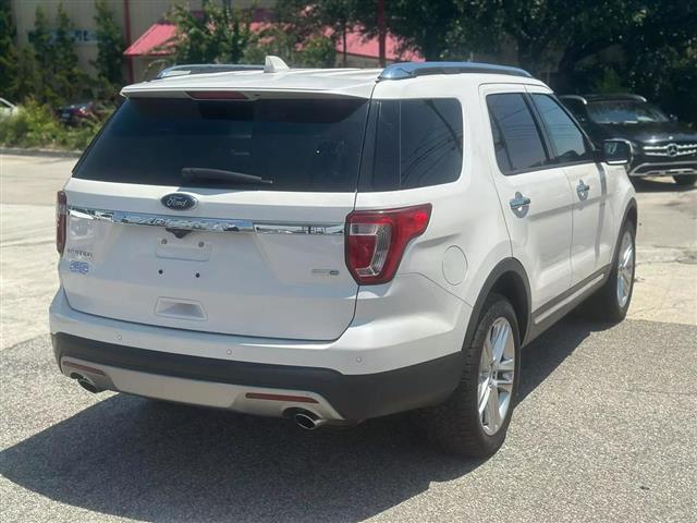 $17990 : 2017 FORD EXPLORER image 6