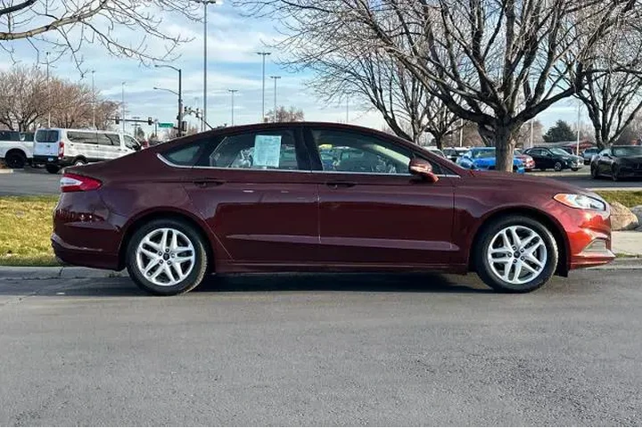 $13995 : Ford Fusion 2016 SE 4dr Seda image 8