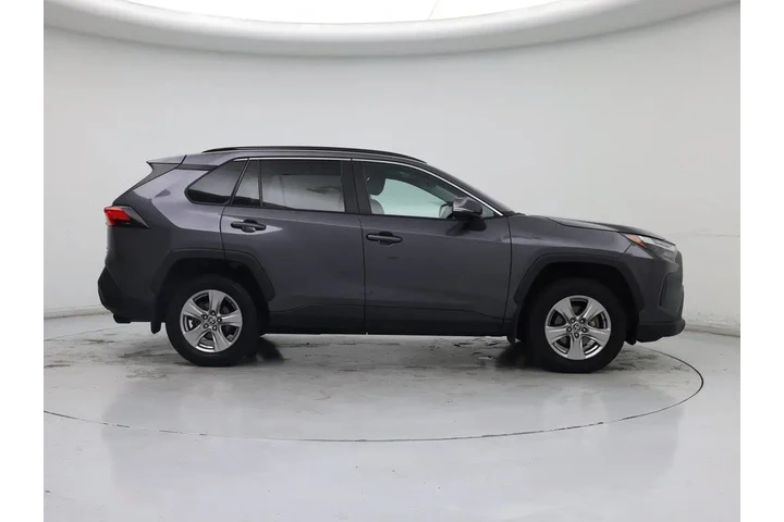 $29998 : Toyota RAV4 2023 AWD XLE 4dr image 7
