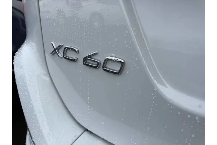 $9995 : 2015 XC60 T5 Drive-E Premier image 10