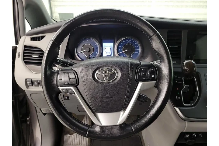 $24998 : Toyota Sienna 2016 XLE 7-Pas image 10