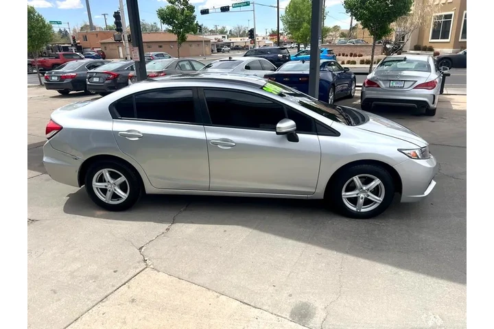 2014 Civic LX Sedan 5-Speed MT image 4