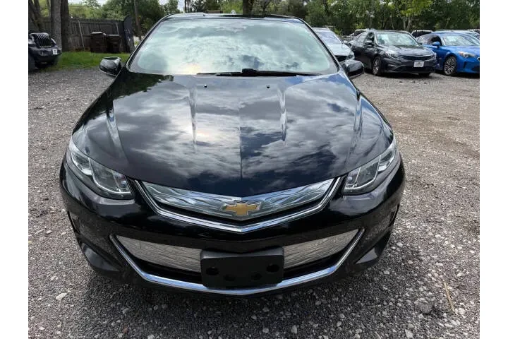 $7995 : 2017 Volt LT image 2