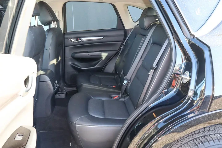 $26087 : 2025 CX-5 2.5 S Select Packag image 8