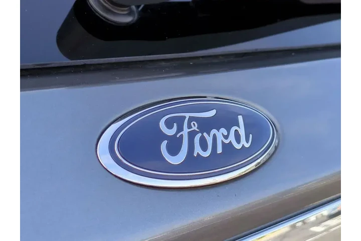 $25988 : Ford Explorer 2021 Limited 4 image 9