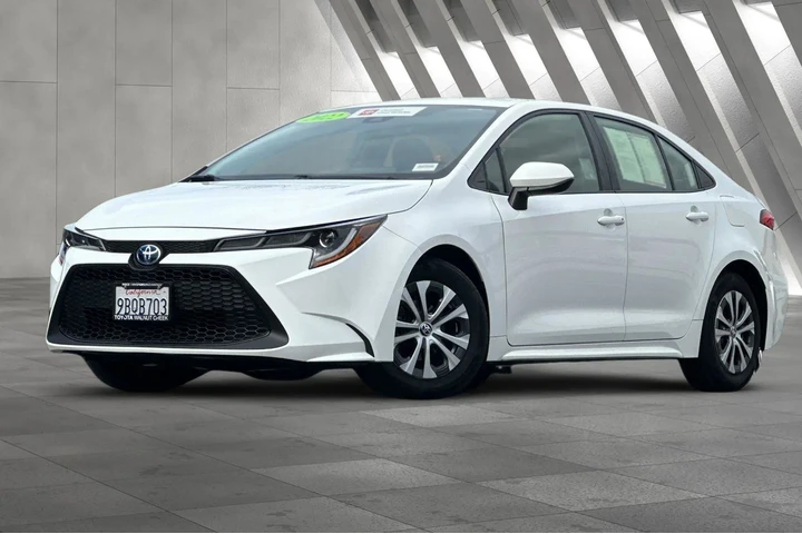 $19000 : Toyota Corolla Hybrid 2022 L image 2