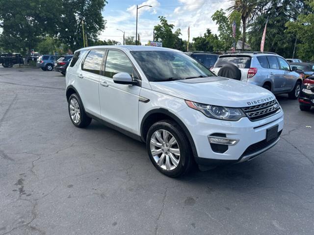 $12395 : 2016 Land Rover Discovery Spo image 4