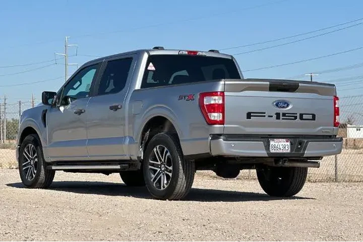 $35995 : Ford F-150 2023 4x2 XL 4dr S image 7