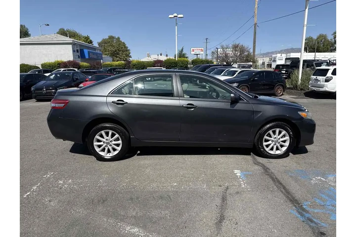 $8910 : 2010 Camry XLE image 6