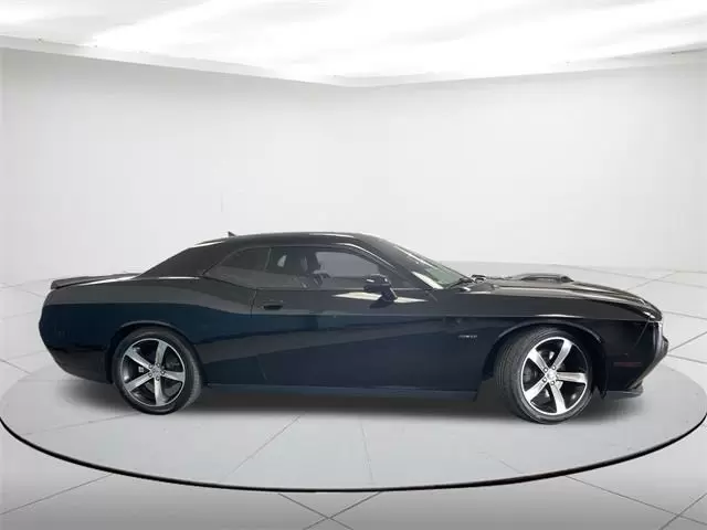 $22575 : Pre-Owned 2015 Challenger R/T image 2