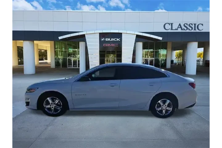 $17987 : Chevrolet Malibu 2023 LS 4dr image 5