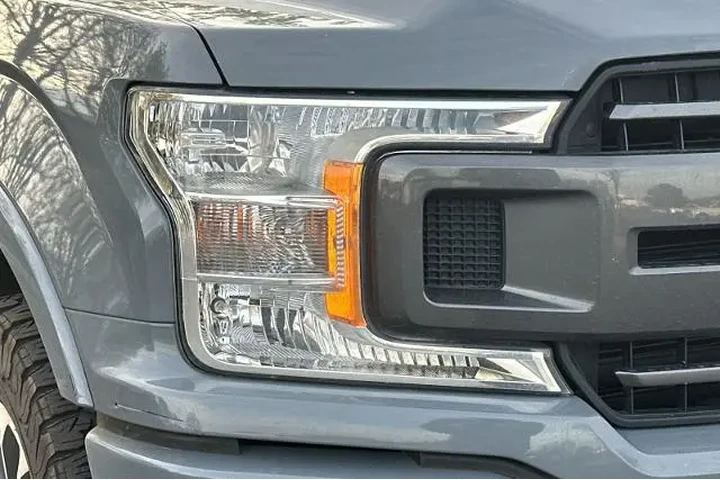 $32995 : Ford F-150 2020 4x4 Lariat 4 image 9